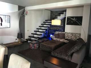 Гостевой дом Relax Бран Номер Делюкс с кроватью размера «king-size»-1