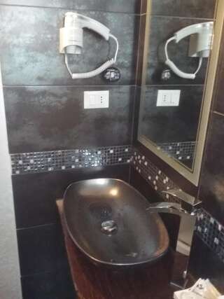 Гостевой дом Relax Бран Двухместный номер "Комфорт" с 1 кроватью и балконом-9